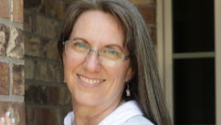 Reclaim, Rediscover & Rebuild In Mid-Life – Exclusive Interview With Shannan Blum