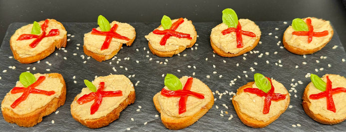 Hummus and Red Pepper Crostini