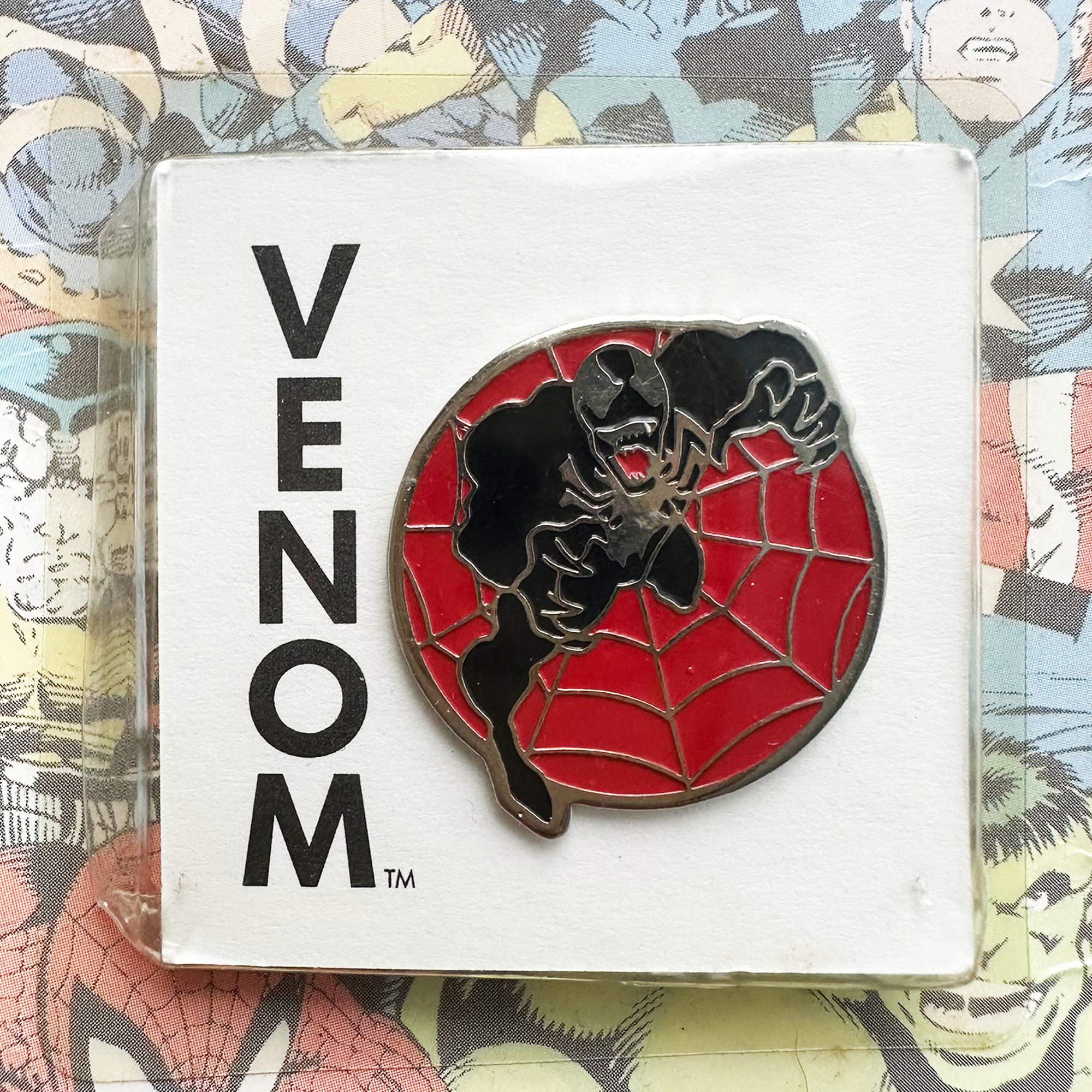 Venom Marvel Planet Studios Blister Pack #M1-12 Collectible Pin (1993)