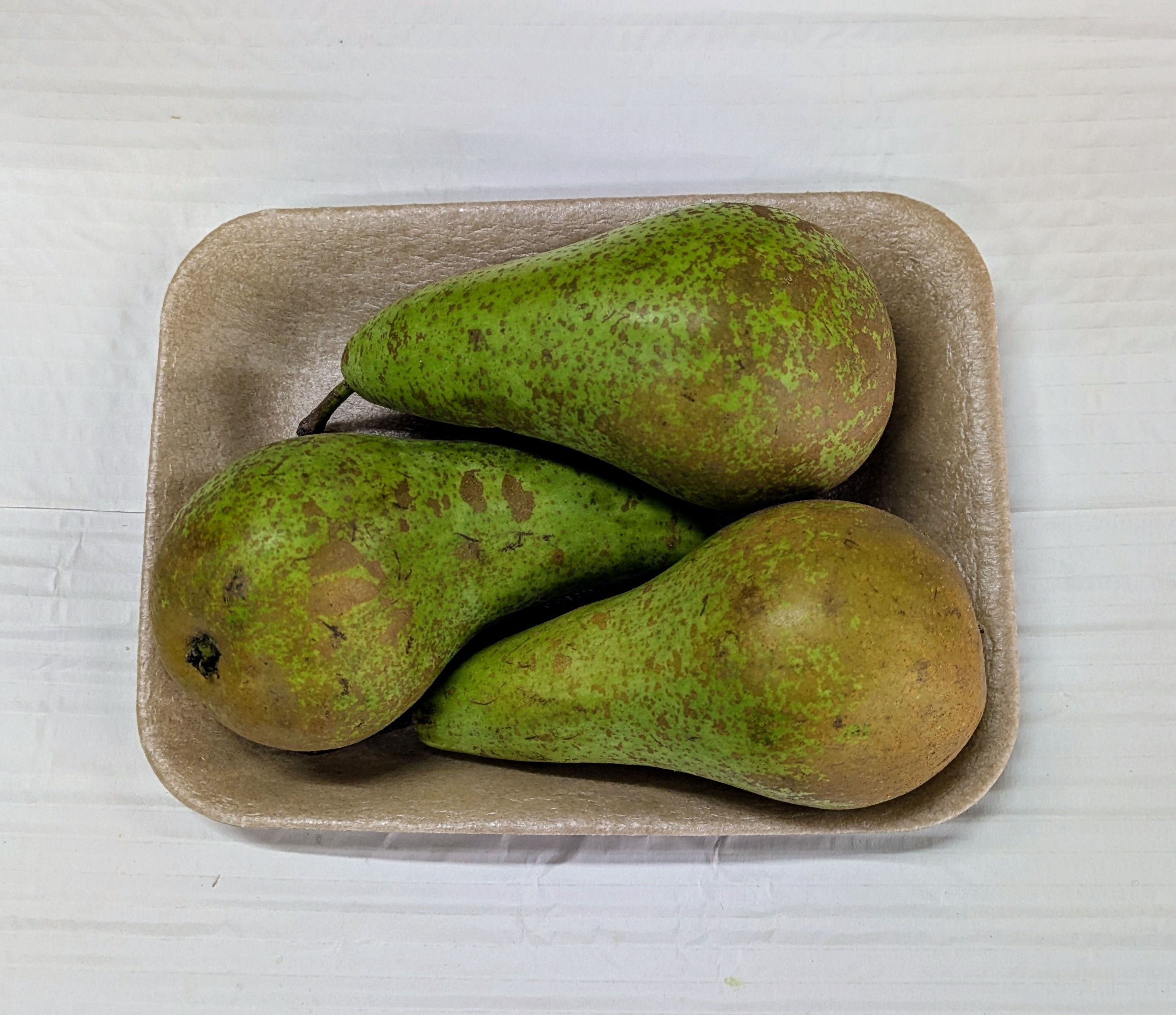 Pre packed pears price marked £1.79