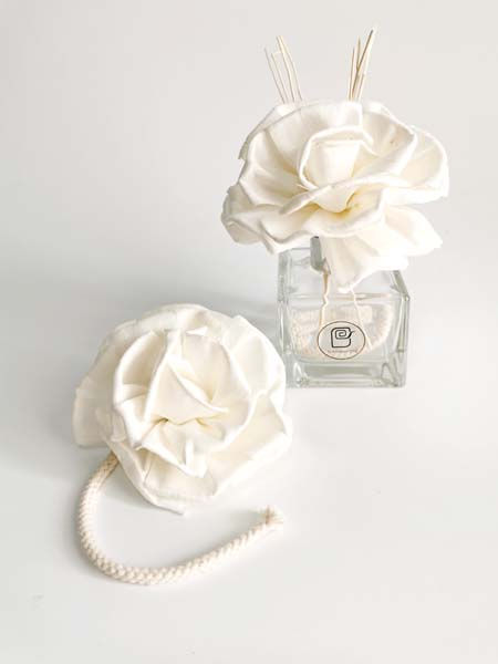 Thumbnail: 2Classic Rose 3" Sola Flower with Rope Diffuser for Aroma Oil