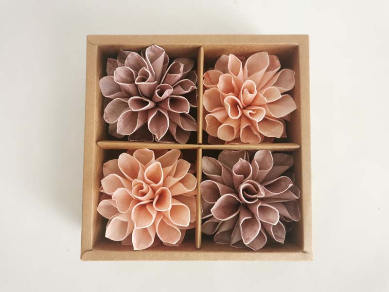 Thumbnail: 4 White Pink Dahlia Sola Flower Diffuser Cotton Wick Box