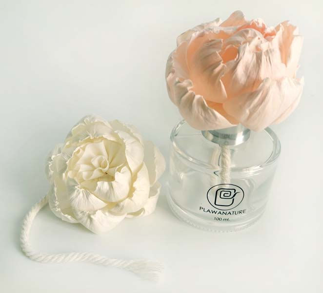 Thumbnail: 4 White Peach Peony Brides Dream Sola Flower  Wick Diffuser Set