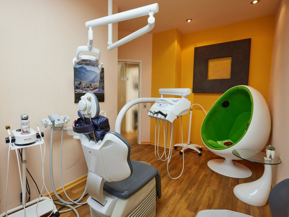 Behandlungszimmer (u.a für Bleaching)