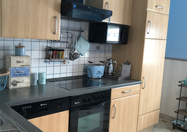 Klassenzimmerwohnung Küche 7.jpeg