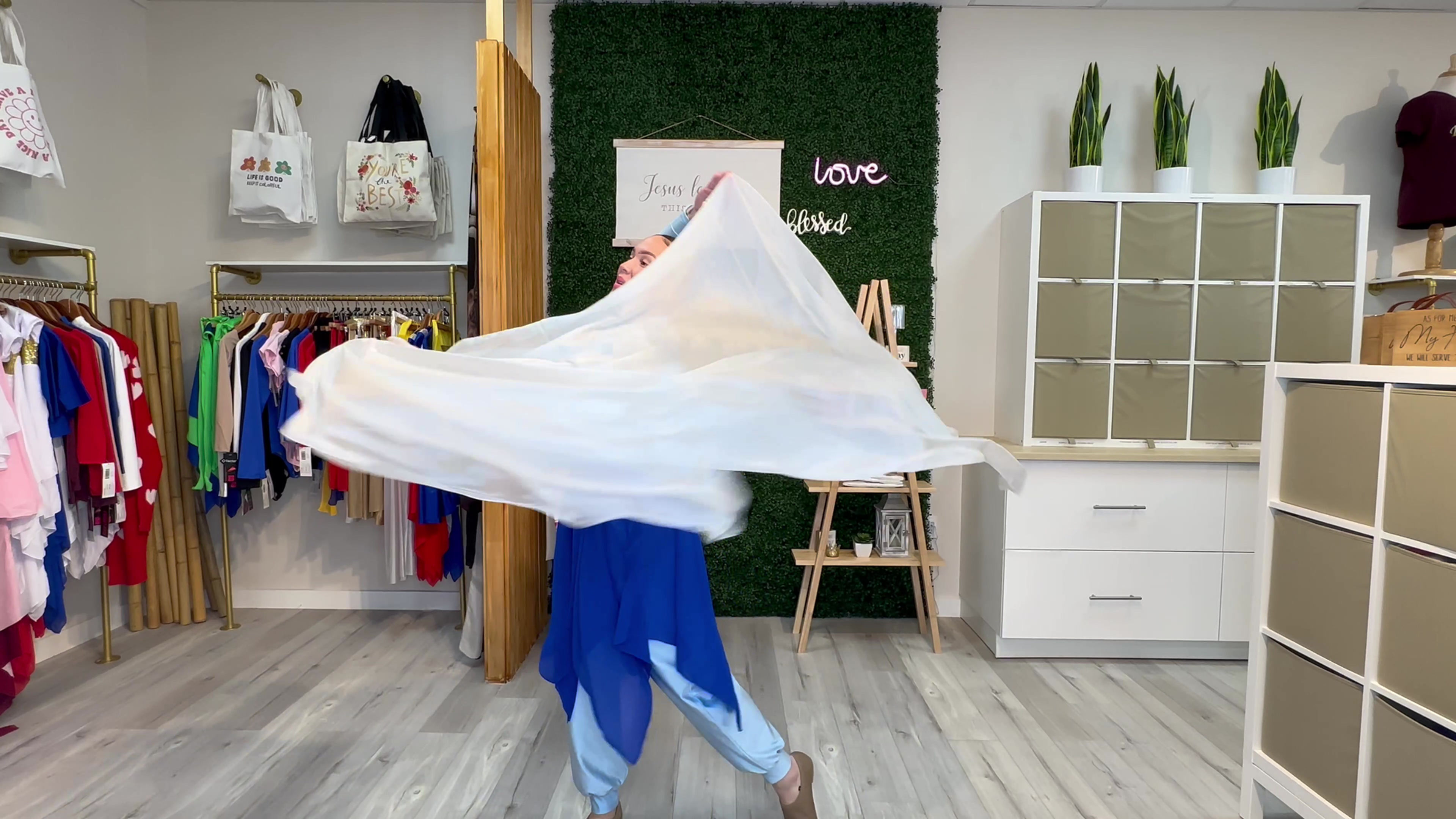 SANTIFICATION VEIL RECTANGULAR SOLID WHITE