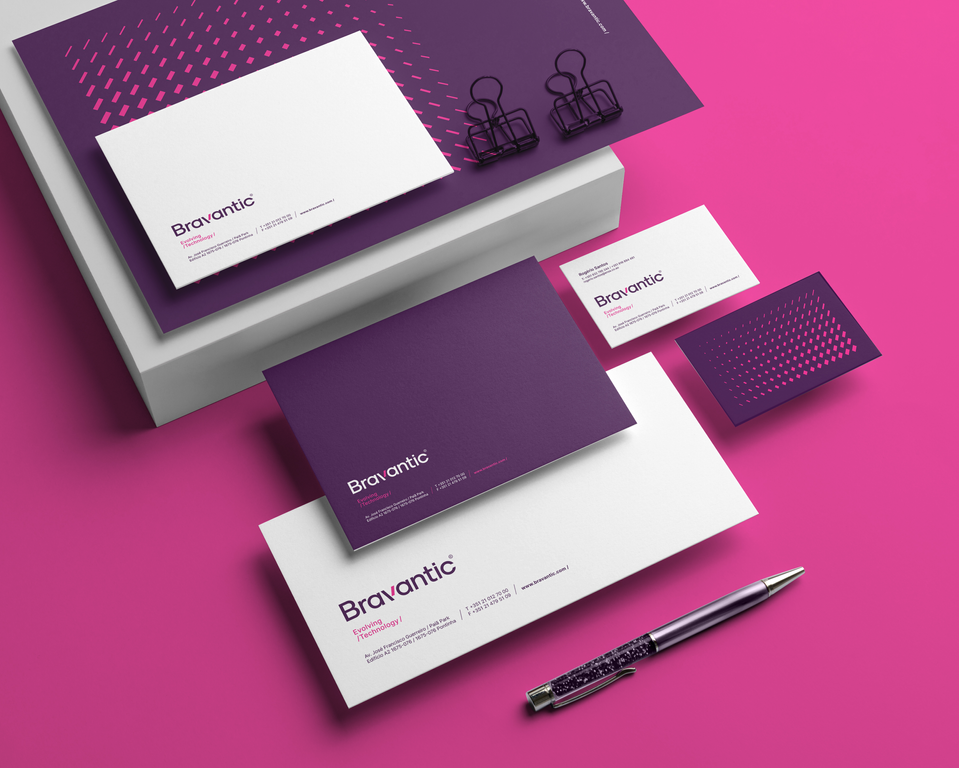 Bravatic_ 04-lucid-branding-mockup-vol2 copy.png