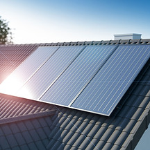 Painéis solares no telhado