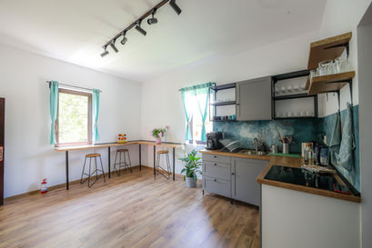 bucatarie glamping Valea Doftanei