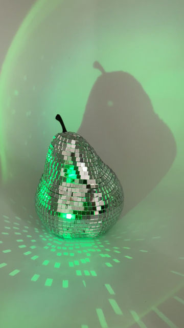 pera espelhada, fruta espelhada, objeto espelhado