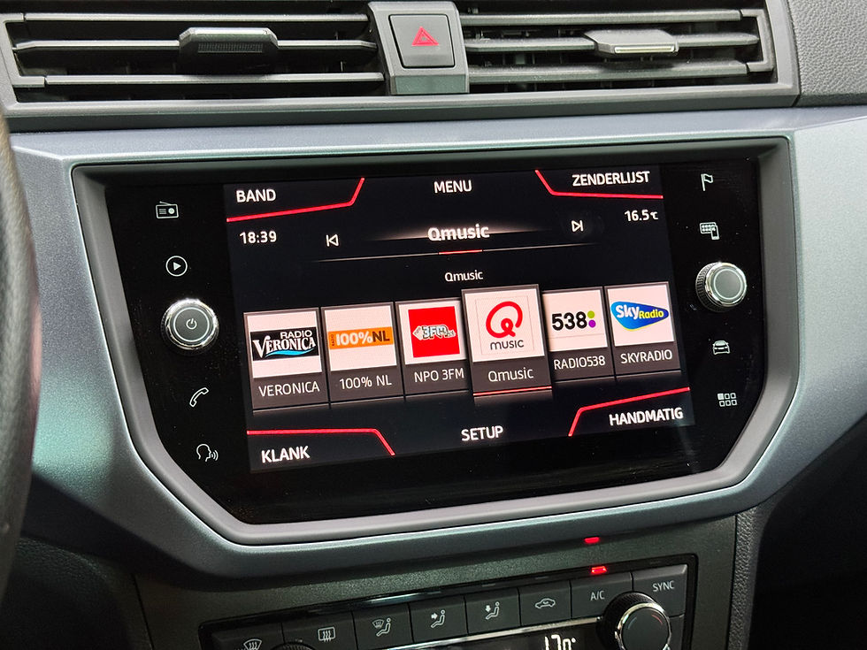 Thumbnail: Seat Arona 1.0 TSI Xcellence Launch Edition