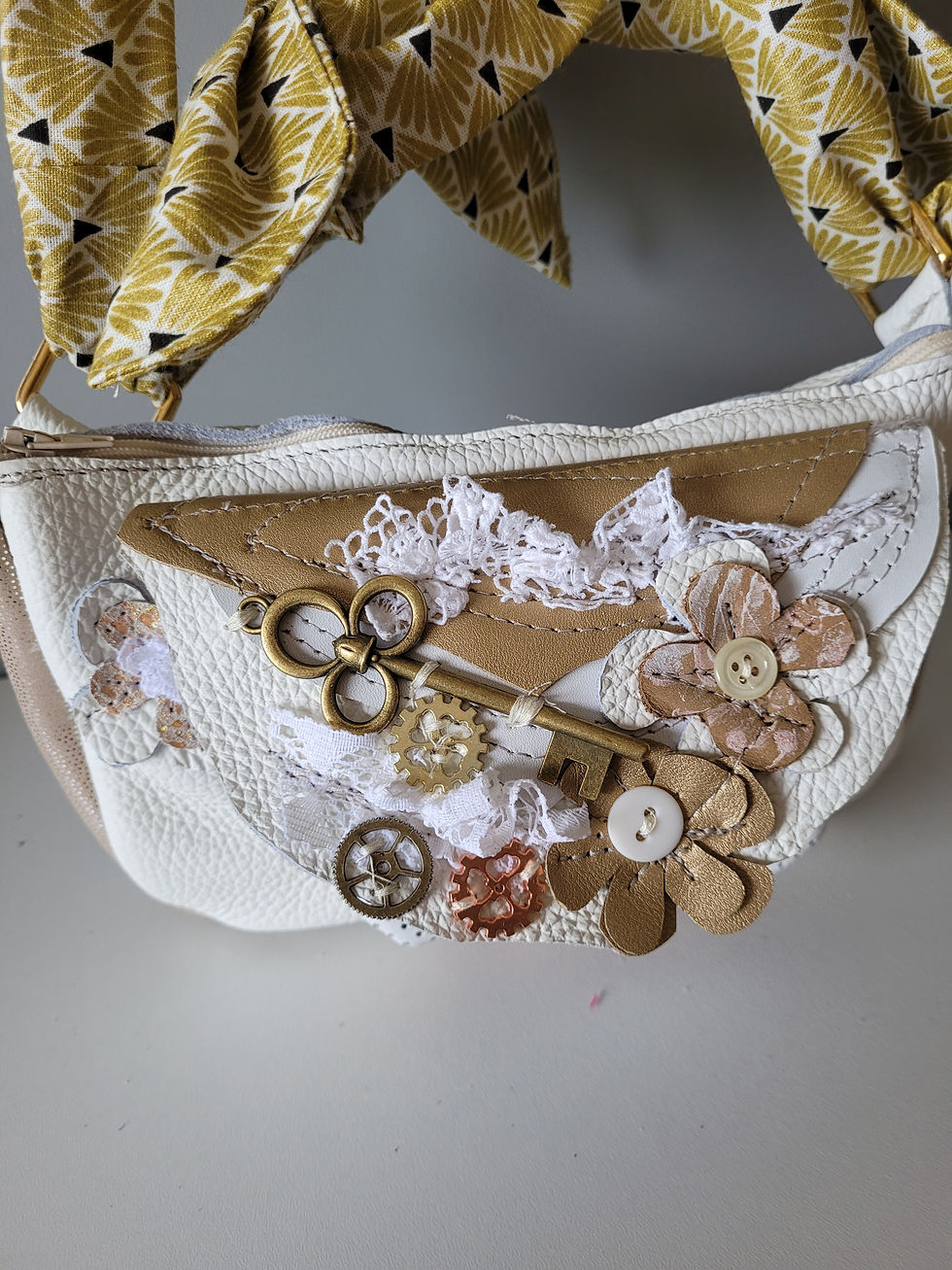 Miniature : sac banane et épaule "clef magique"