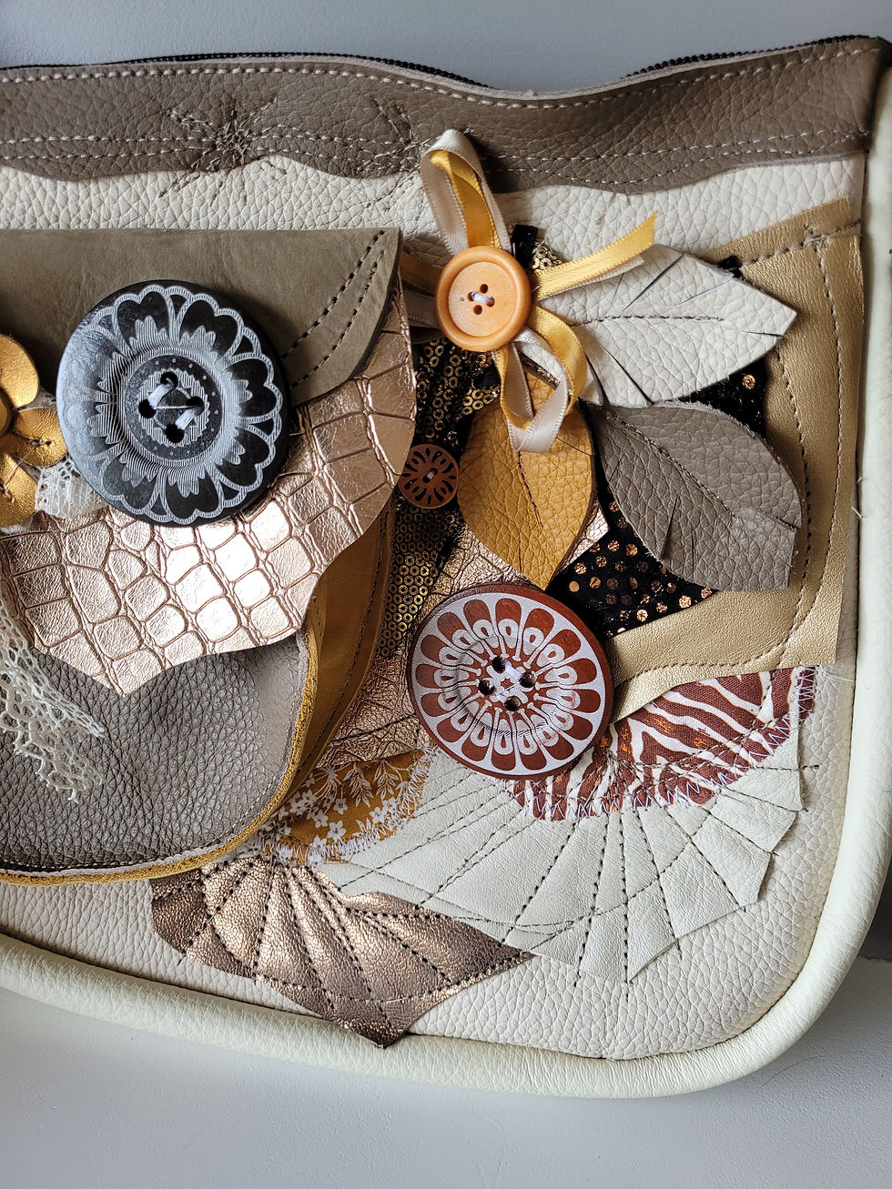 Miniature : Sac bandoulière  en cuir.