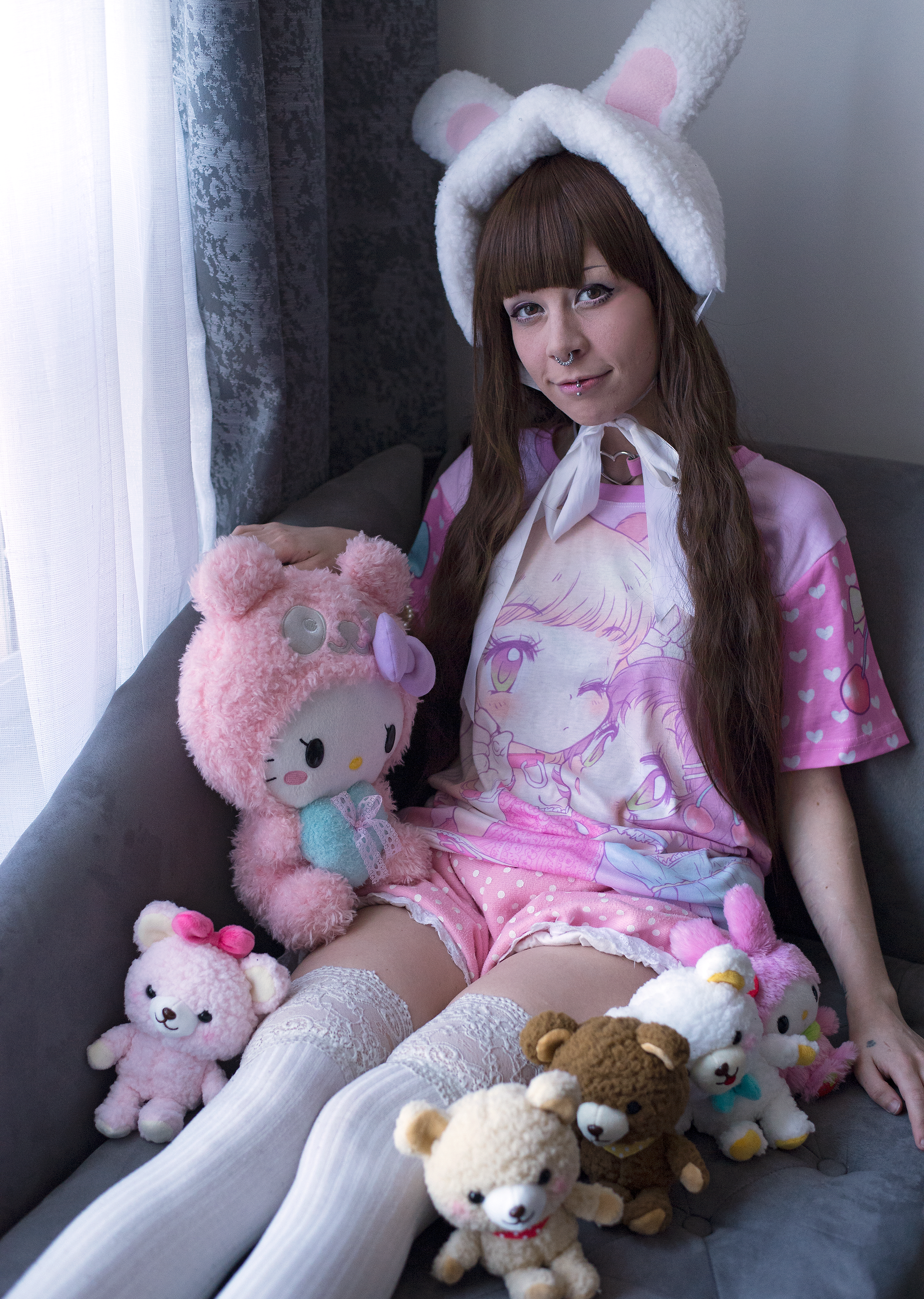 Our other cute friend Kitty modeling during one of the photoshoots I was also part of~