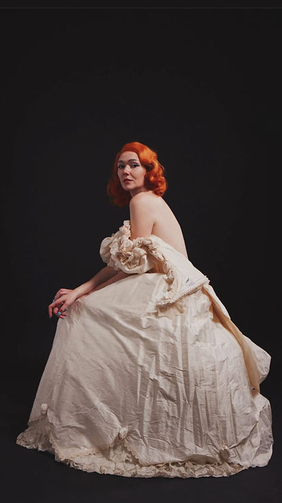 Elf Lyons as The Woman On The Edge - Main Image.jpeg