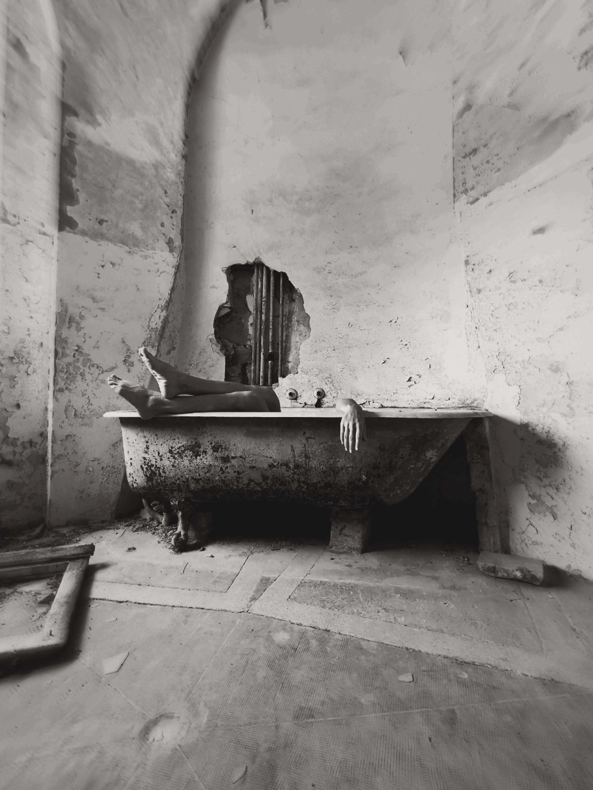 Lucia Bottegoni Artist of the week-Moments collective