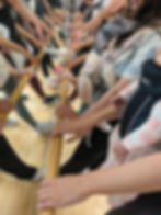 אימהות ותינוקות מול מראה