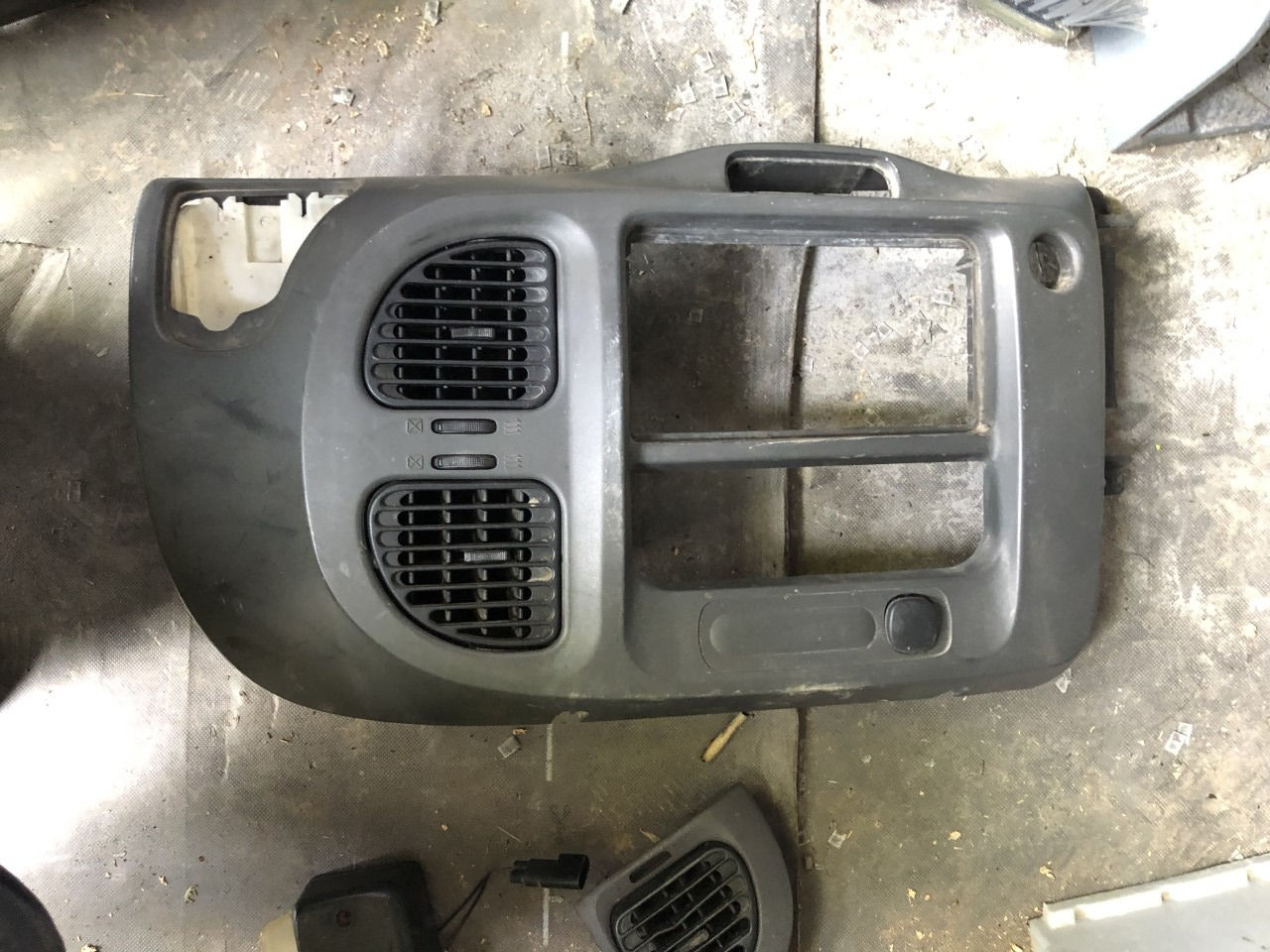 ford transit dash center console/ vents