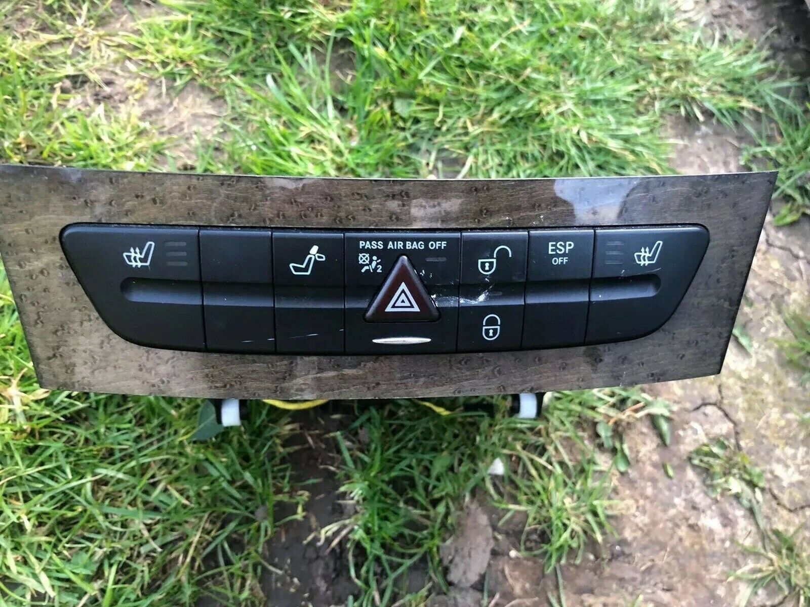 Mercedes E Class W211 Switch Panel Centre Console 2002 To 2009 A2116800552