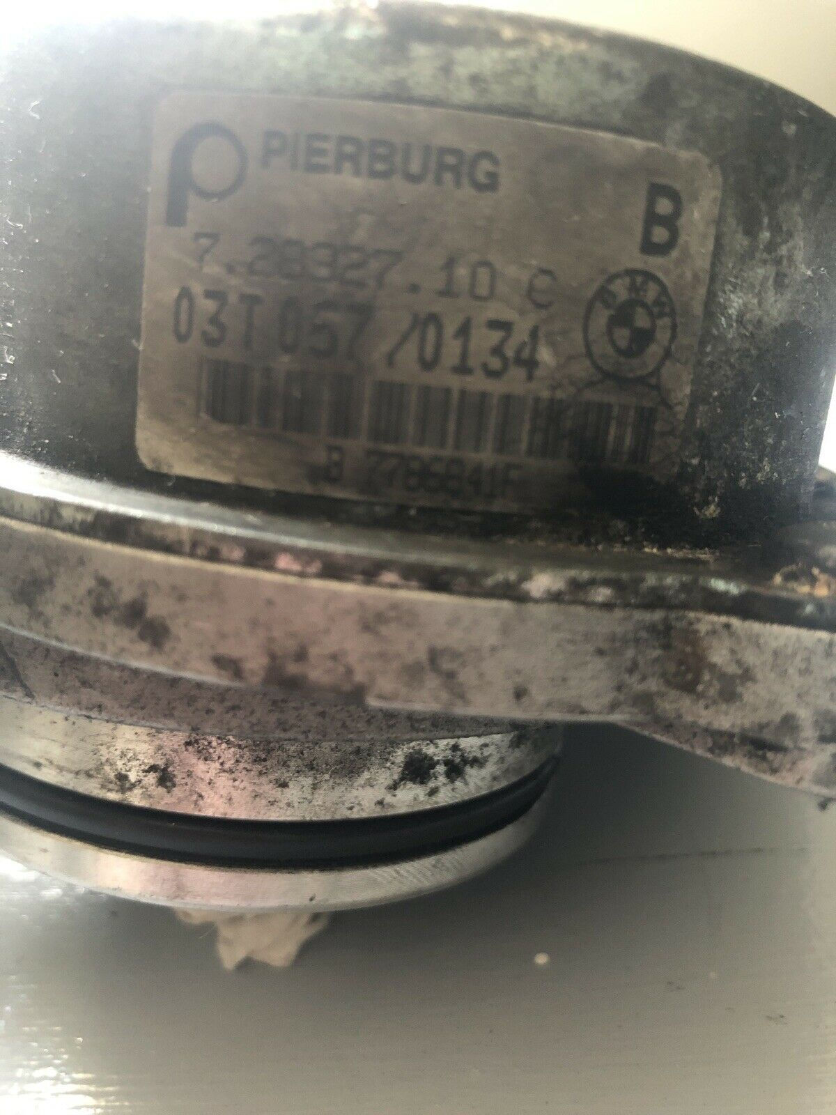 01 - 2006 BMW X5 E53 3.0D Pierburg Vacuum Pressure Pump 7.28327.10C 03T057/0134