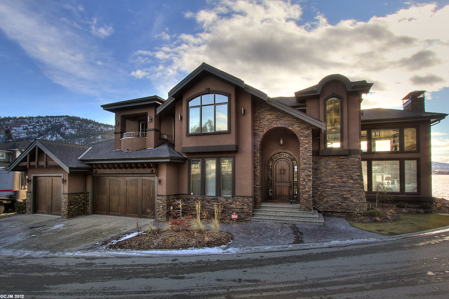 Kelowna, Jason the Mason, Masonry Contractor Stone & Brick Craftsman