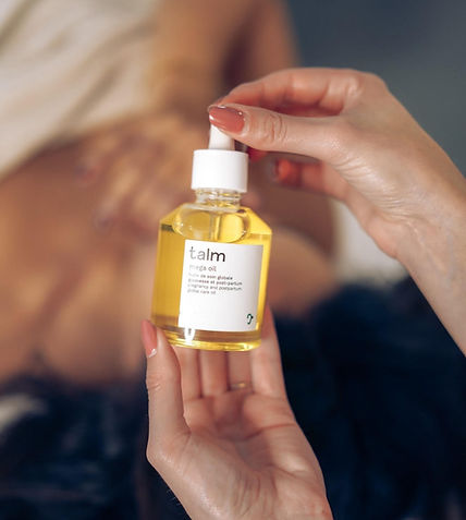 Soins corps jeune maman