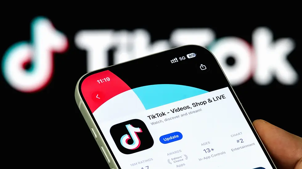 Tela de smartphone mostrando o app do TikTok