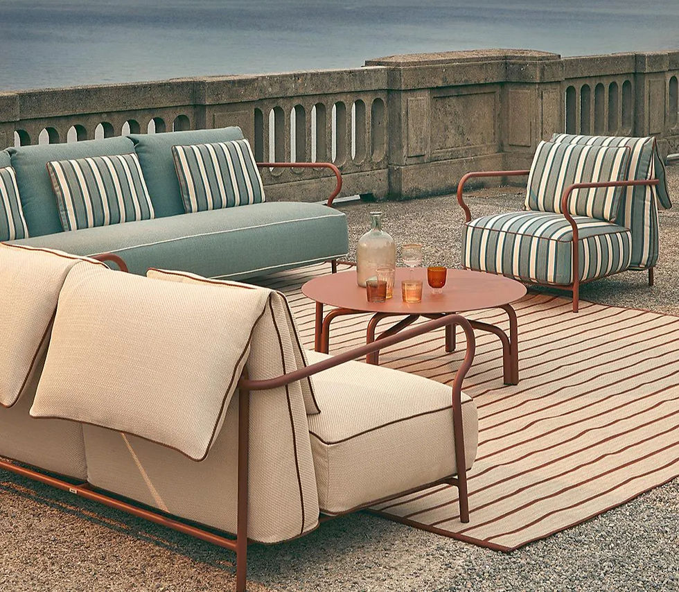 divano_salo_unopiu_2025 (1)_edited.jpg