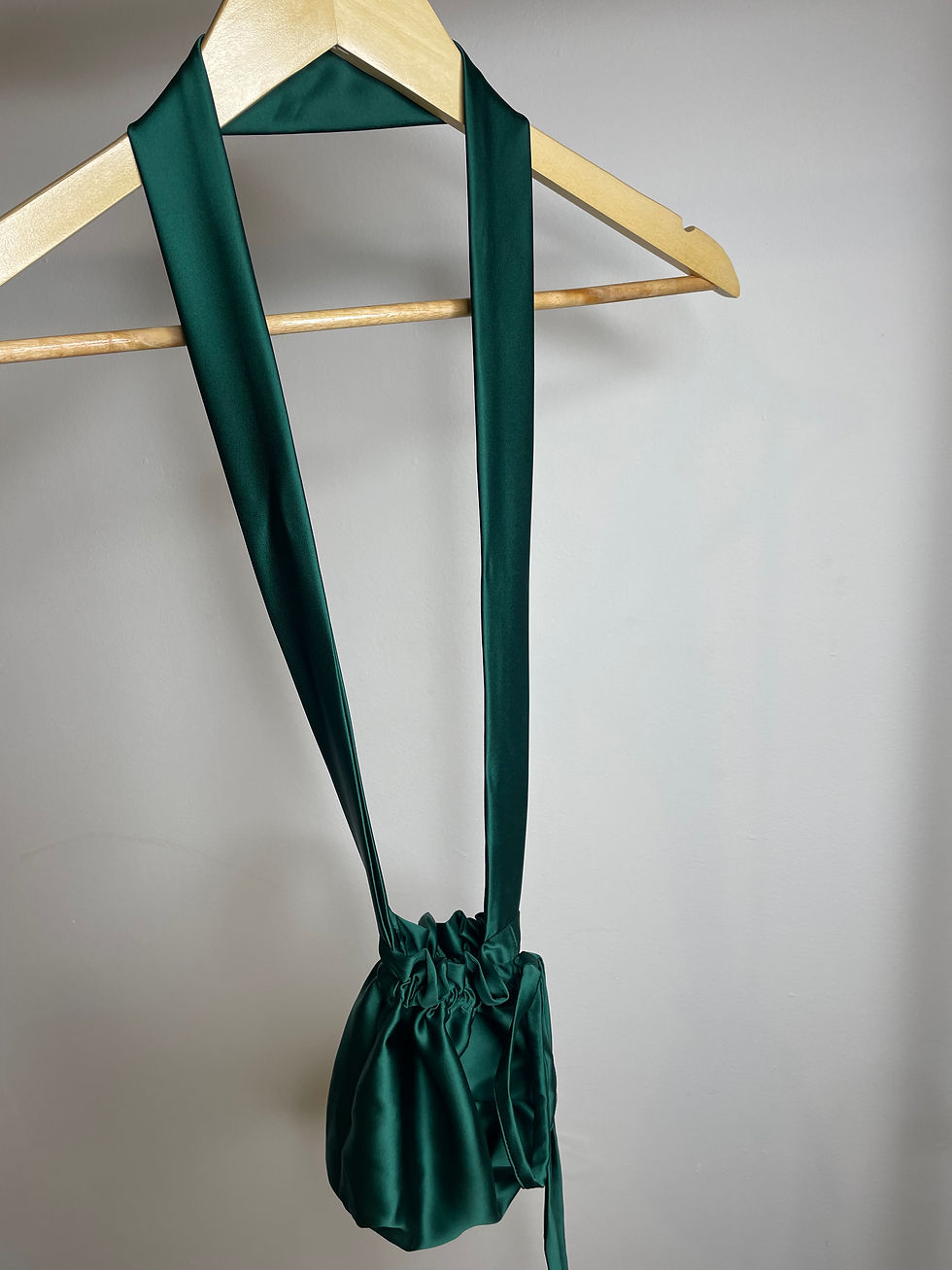 תמונה ממוזערת: THE CELINE BAG - green
