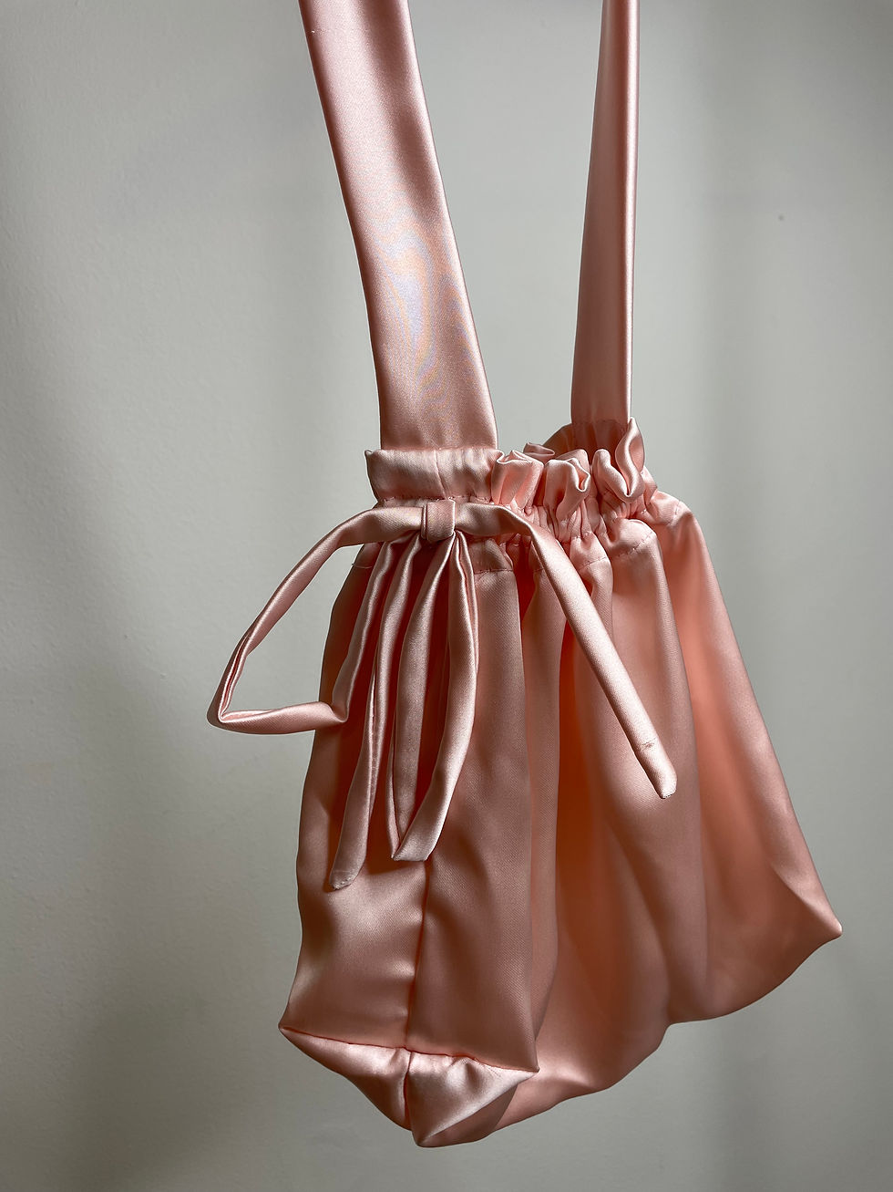 תמונה ממוזערת: THE CELINE BAG  - pink