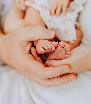 Newborn photography in Rockhampton, Central Queensland, capturing early family connection and newborn details through relaxed, baby-led lifestyle sessions in your home or studio environment.