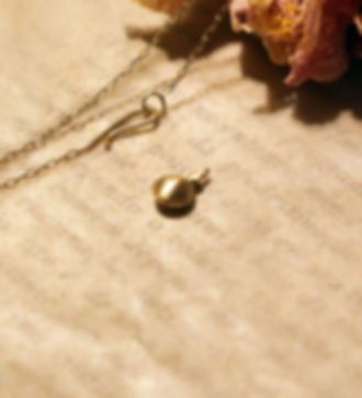 Relicário minúcias - Ouro