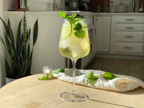 The Best Non-Alcoholic Hugo Spritz