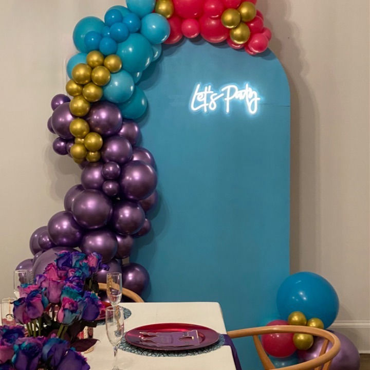 Wood Chiara Walls RENTAL ONLY