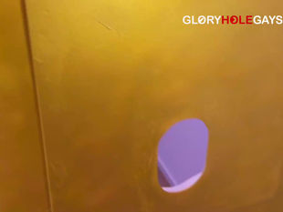 Sperma-Kelle am Gloryhole: Frischer Saft → Kelle → Mund → GESCHLUCKT