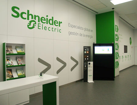 schneider.jpeg