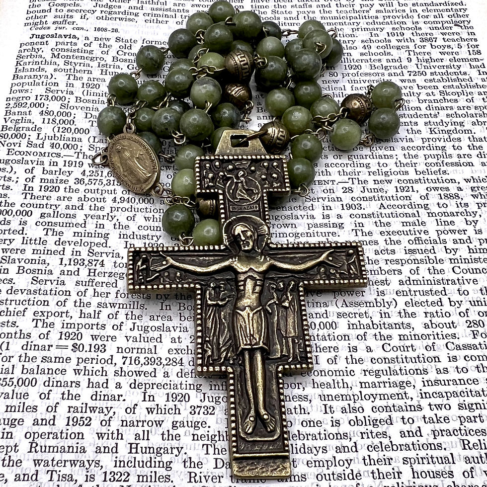 Thumbnail: Jade and Brass French Gothic Rosary