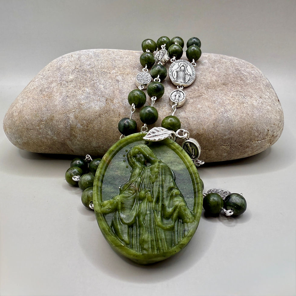 Thumbnail: Connemara Marble Marian amulet rosary