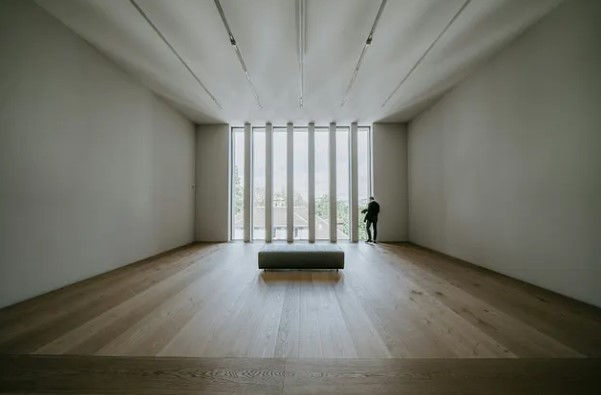 Photo by Claudio Schwarz on Unsplash