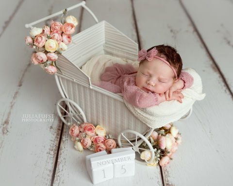 Frisch Geboren und schon Model bei Julia Fuest