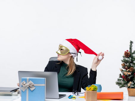 How to Spread Holiday Cheer with Your Learning Management System