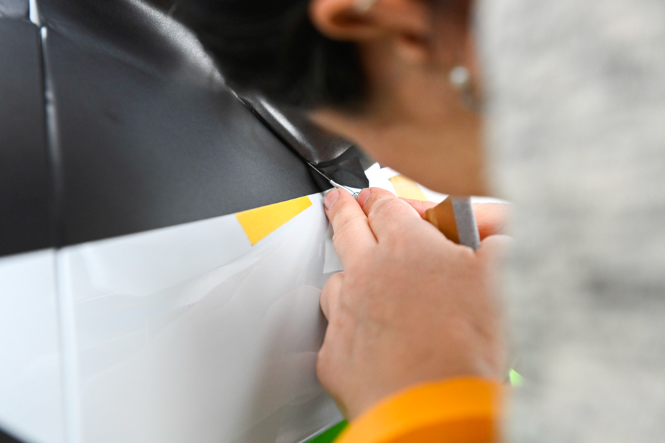 BESCHRIFTUNGEN & FOLIERUNGEN