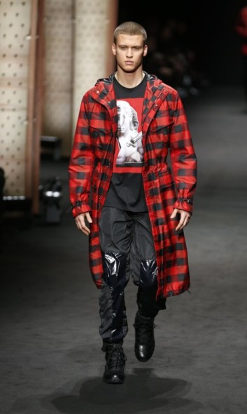 VERSACE7