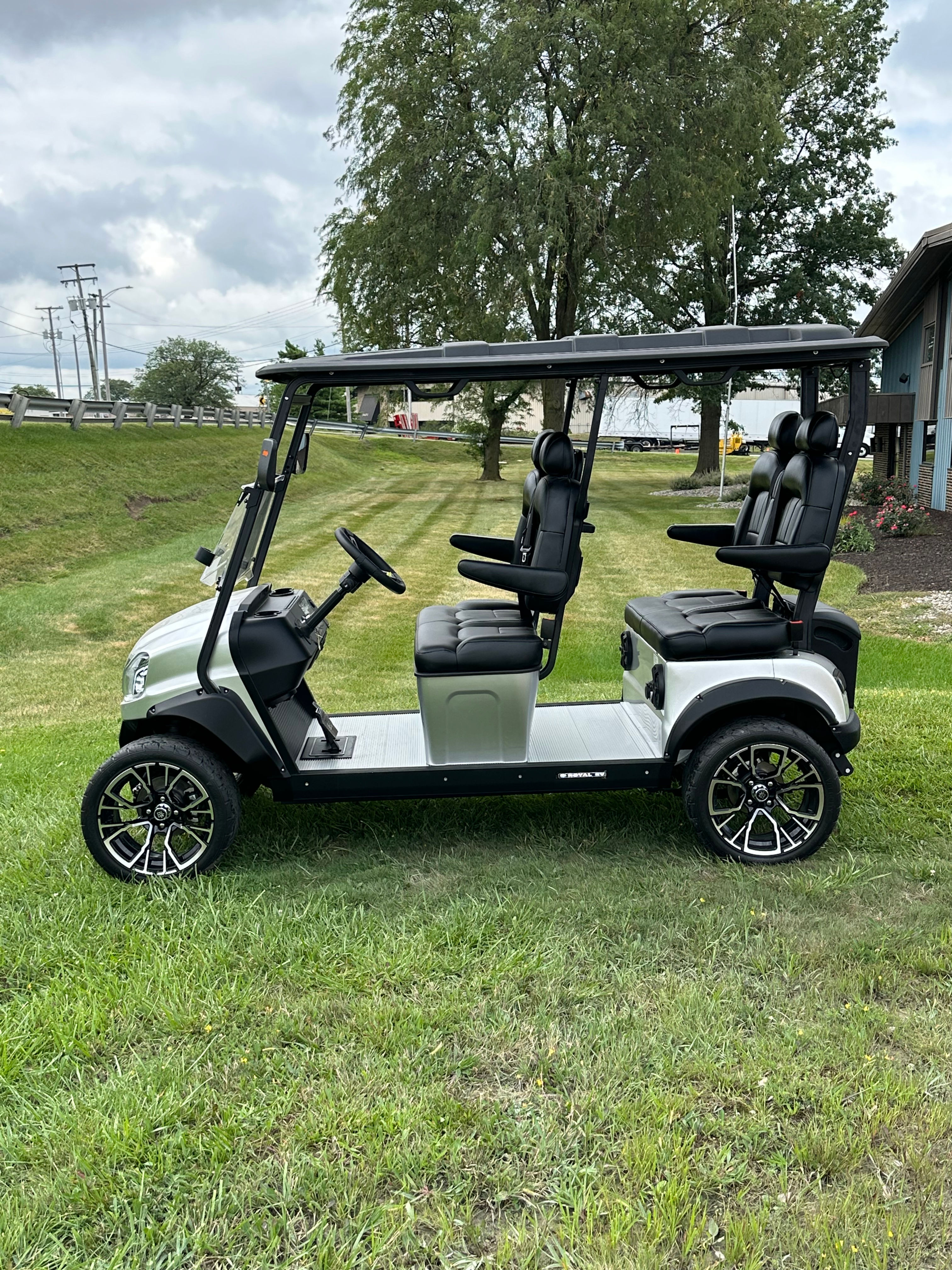 #1075 - 2024 Majesty 4 Passenger (Silver) M4