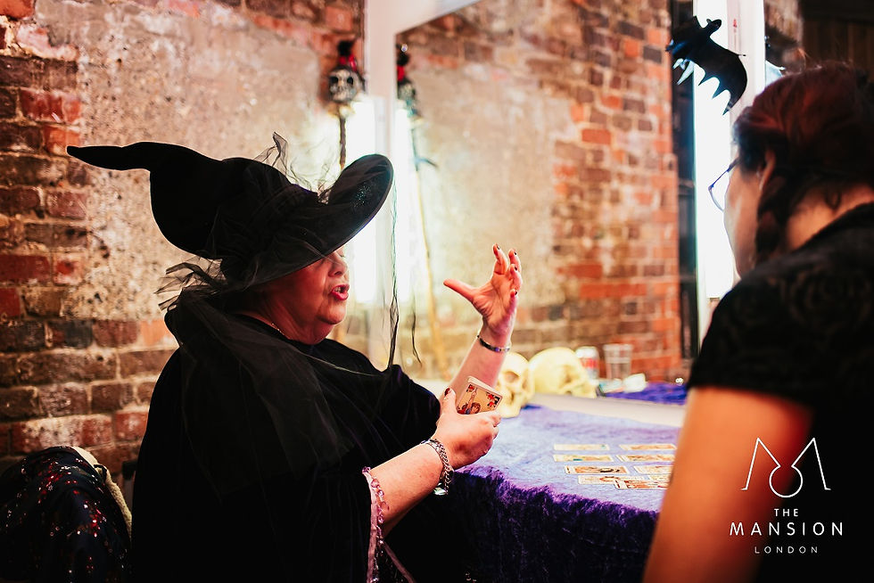 Liz_Isles_Photography_Halloween21-16