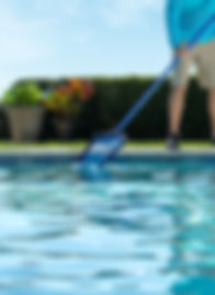 medence karbantartás.jpg