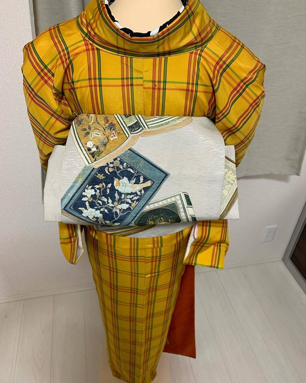 Kimono Unfolded: Learn to Dress Yourself