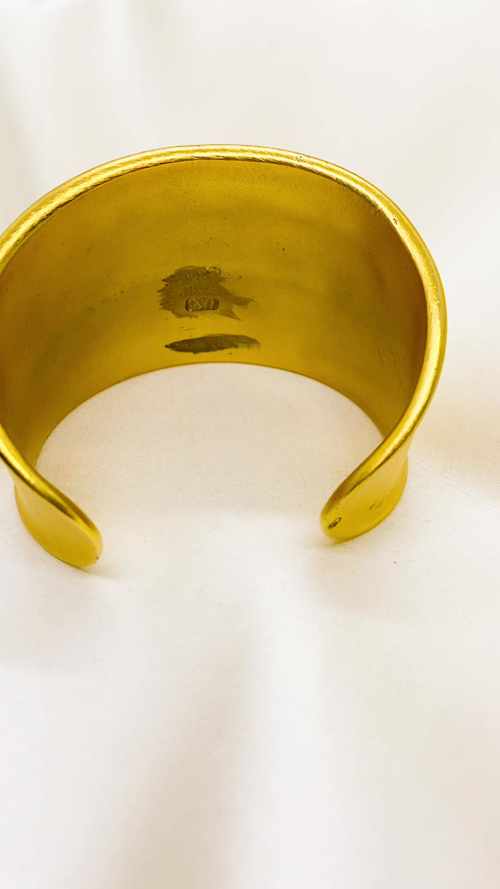 Thumbnail: 1980s 18ct Gold Plated SPHINX Gold Cuff