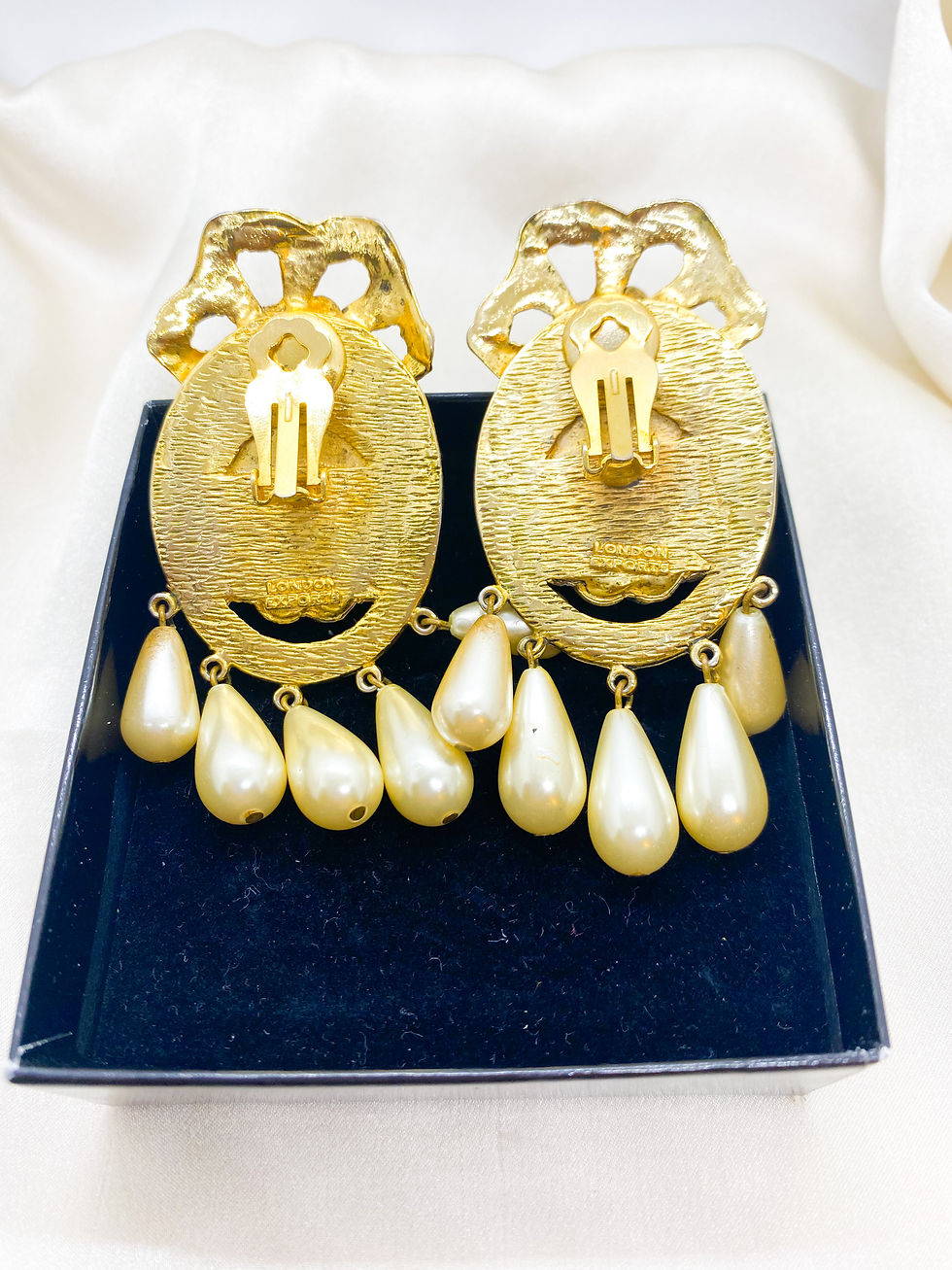 Thumbnail: 1940s London Exports Chunky Pearl and Antique Gold Clip On (BUY IN STORE)