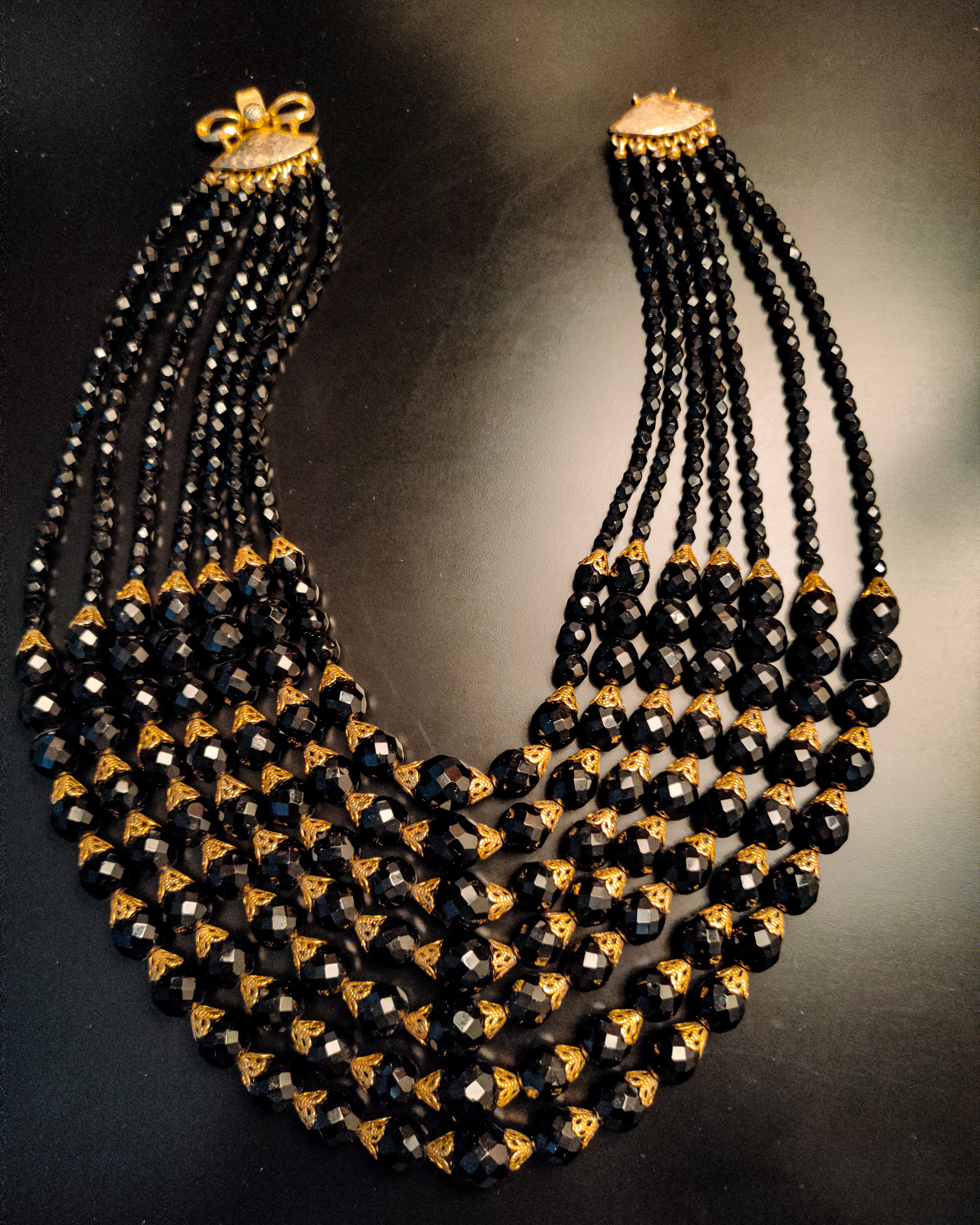 Black crystal glass andrhinestone rhondells neckless